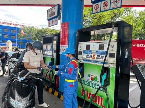 Xăng E10 có thể gây ra vấn đề gì với ô tô, xe máy?