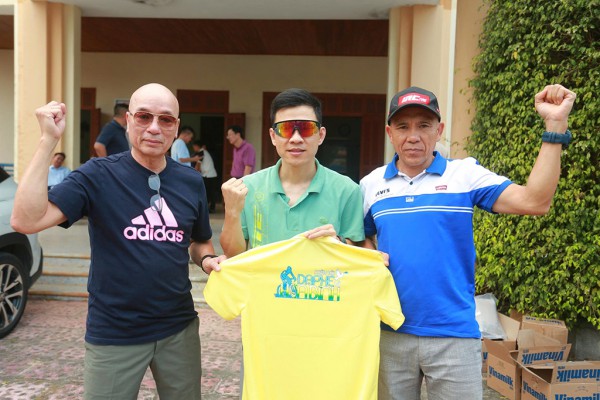 Khai hội đạp xe Vì hòa bình