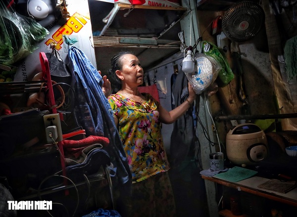 song-trong-nha-kho-2-3-met-vuong-noi-cu-xa-thanh-da-o-tphcm