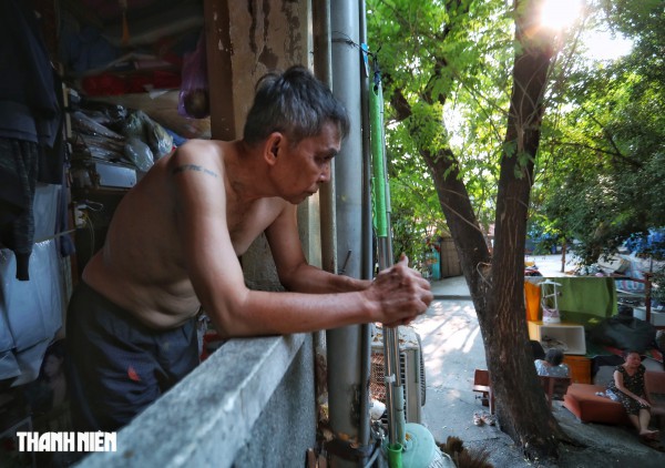 Sống trong nhà kho 2 - 3 mét vuông nơi cư xá Thanh Đa ở TP.HCM