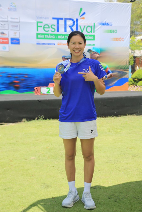 Từ hồ bơi đến đường chạy, Ánh Viên ngày càng đẹp rực rỡ