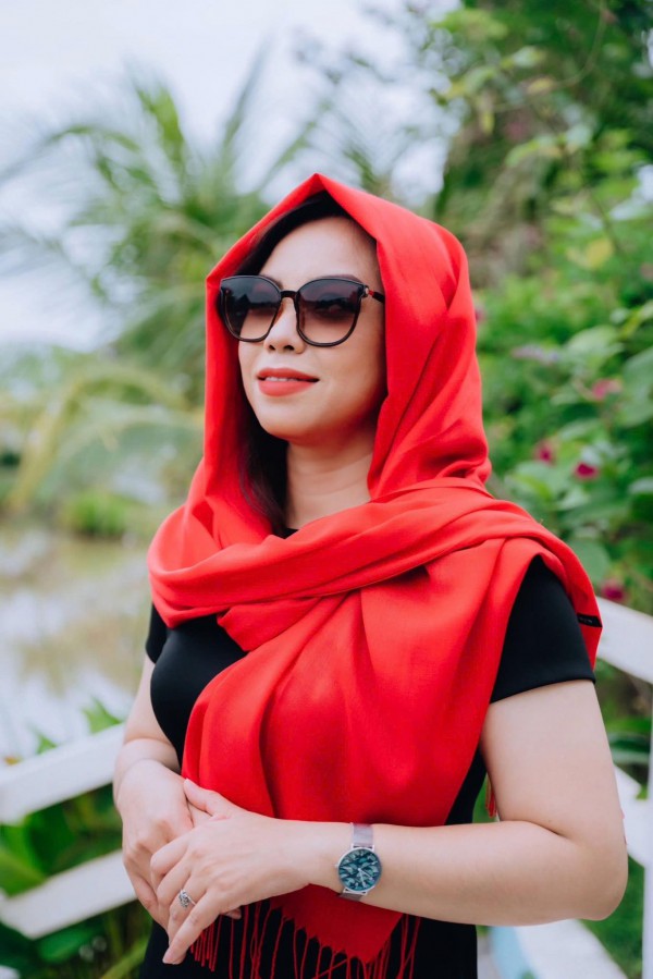 Nhanh tay chọn chiếc khăn trùm đầu chống nắng nóng 