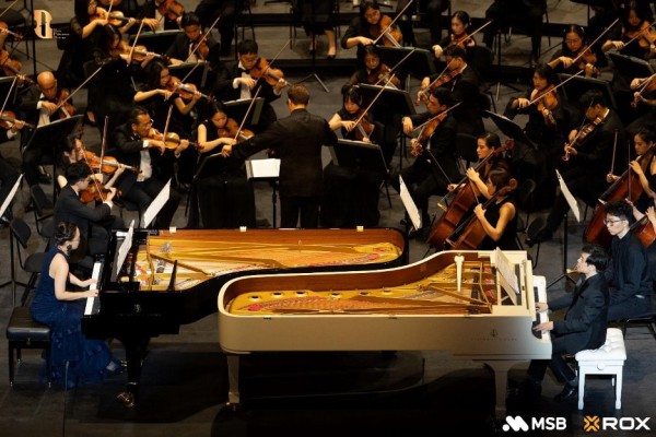 Những màn song tấu ấn tượng của hòa nhạc “Melodies of Triumph”