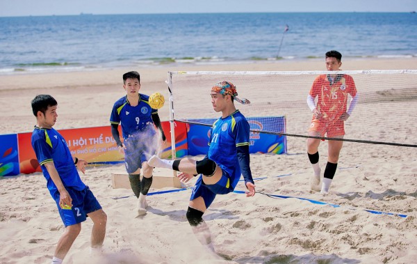 Hấp dẫn tranh tài môn cầu mây bãi biển Đại hội TDTT TP.HCM 2026