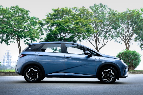 BYD Dolphin 2026 về Việt Nam nhập từ Thái Lan, giá từ 499 triệu đồng