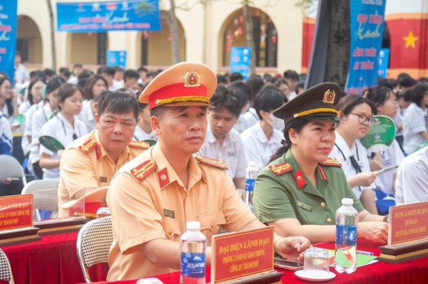 Nhựa Tiền Phong đồng hành cùng chuyên mục “Giao thông xanh”