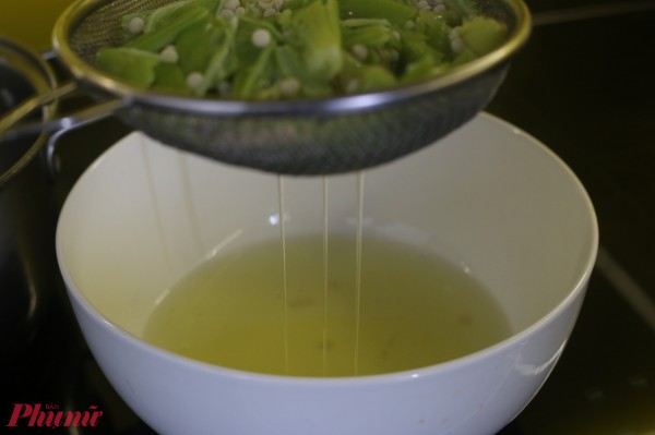 Chia sẻ bí quyết làm đẹp: Ủ tóc bằng đậu bắp và kết quả suôn mượt bất ngờ