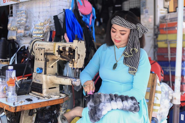 'ADN mở' TP.HCM: Ai trao 'tấm vé đổi đời' cho người nhập cư? 'ADN mở' TP.HCM: Ai trao 'tấm vé đổi đời' cho người nhập cư?