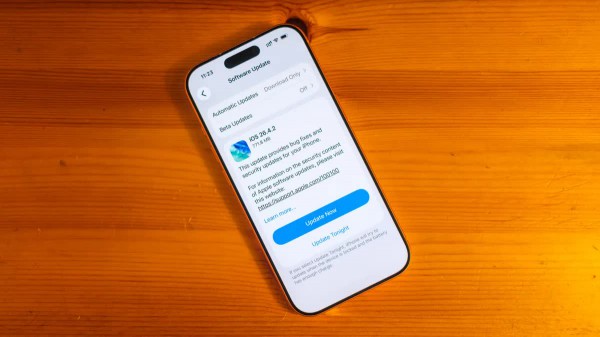 Apple vội vàng phát hành iOS 26.4.2, người dùng cần cập nhật ngay