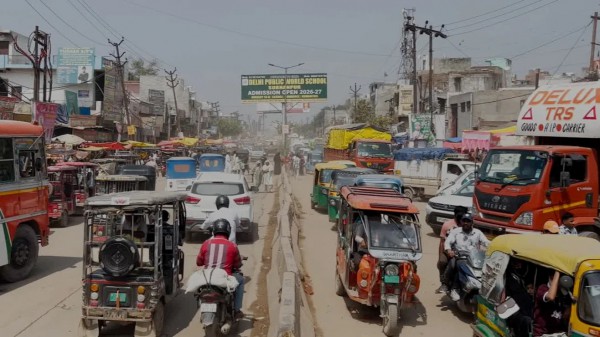 Bên trong thành phố ô nhiễm nhất thế giới, nơi hít thở cũng khó khăn Bên trong thành phố ô nhiễm nhất thế giới, nơi hít thở cũng khó khăn