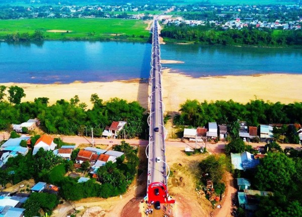 Đà Nẵng yêu cầu gỡ 'nút thắt' mặt bằng, tăng tốc loạt dự án cầu trọng điểm