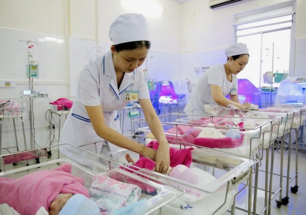 Dự báo dân số Việt Nam giảm mạnh: Vì sao mốc 2035 rất đáng lo?