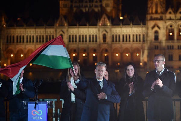 Dù được Mỹ và Nga ủng hộ, Thủ tướng Orbán vẫn thất bại trong bầu cử Hungary