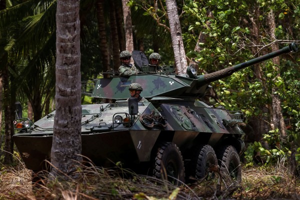 Mỹ - Philippines tập trận chống đổ bộ gần Biển Đông