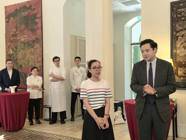 Nghệ thuật bài trí bàn ăn kiểu Pháp: Vì sao từng chi tiết đều có quy tắc?