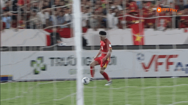 Nóng: Đội tuyển Việt Nam nhảy vọt lên vị trí 98 thế giới sau trận thắng đậm Malaysia