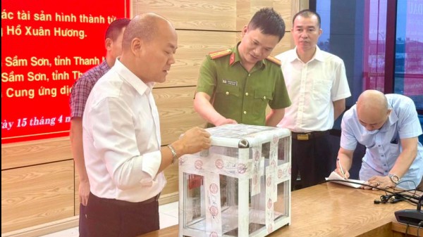 Sầm Sơn đấu giá thành công các hubway bãi biển, thu 70 tỉ đồng