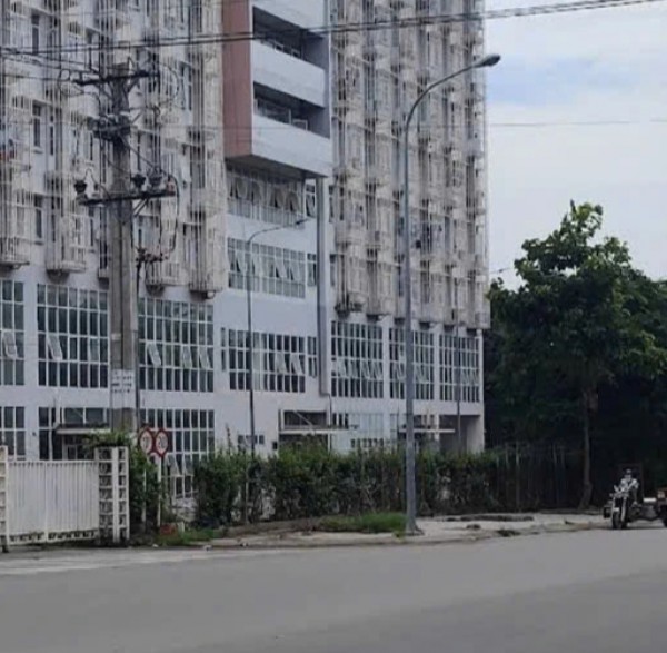 TP.HCM: Phát hiện nữ sinh tử vong bên dưới tòa nhà ký túc xá