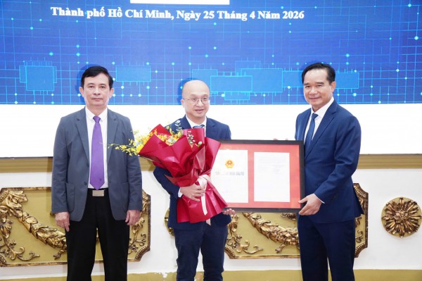 TP.HCM trao chứng nhận đăng ký đầu tư cho 4 'siêu' dự án công nghệ cao
