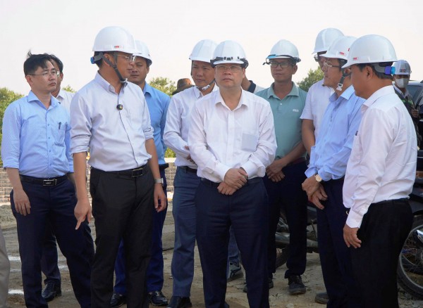 Tân Chủ tịch UBND Đà Nẵng: 'Nói là làm, làm ngay, làm đúng, làm quyết liệt' Tân Chủ tịch UBND Đà Nẵng: 'Nói là làm, làm ngay, làm đúng, làm quyết liệt'