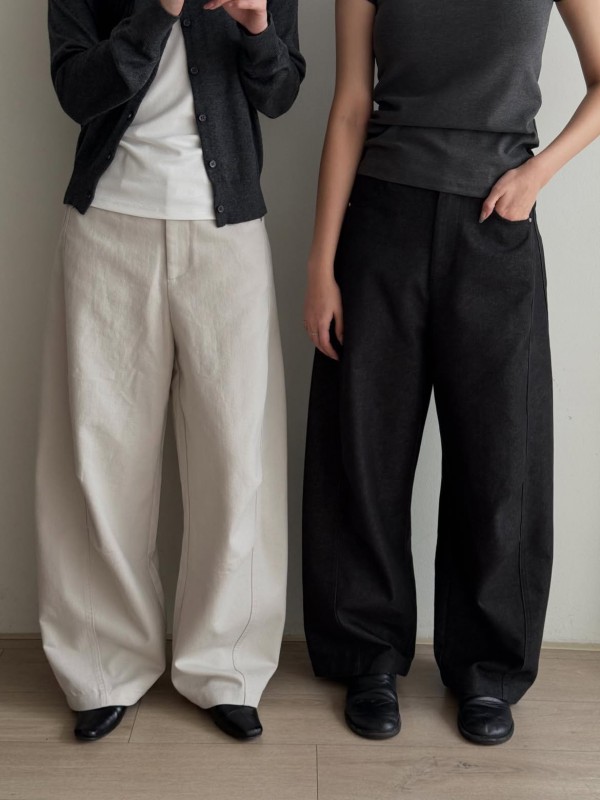 Vì sao quần ống cong bỗng nhiên được lòng giới trẻ?