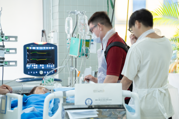 12 bệnh nhân được 'hồi sinh' nhờ 2 người chết não hiến tạng