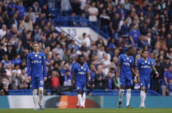 Cầu thủ 18 tuổi chấn thương kinh hoàng trận ra mắt, Chelsea 'thua thảm' trên sân nhà