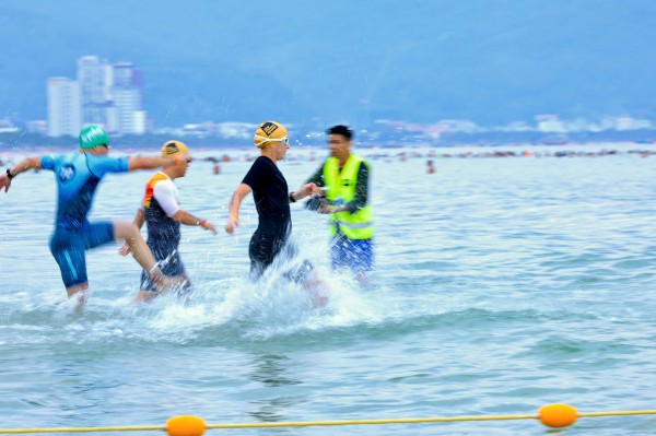 Nguyễn Thị Ánh Viên gây chú ý tại IRONMAN Đà Nẵng