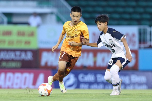 HLV Kim chứng kiến cháu của Văn Toàn ghi bàn, U.14 HAGL thắng đẹp U.14 Jubilo Iwata