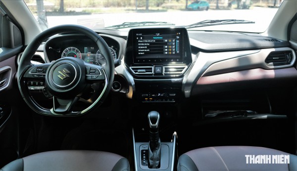 10 ngày cầm lái Suzuki Fronx: Nhiều tính năng thực dụng, vài điểm vẫn hơi 'vụng'