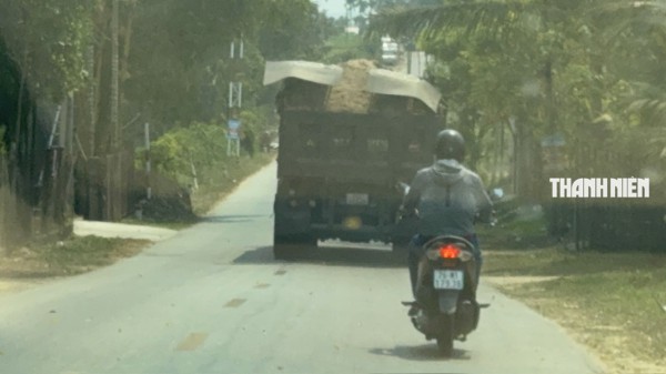 Bất thường hoạt động khai thác cát cạnh công trình thủy điện Trà Khúc 2