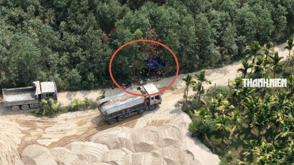 Bất thường hoạt động khai thác cát cạnh công trình thủy điện Trà Khúc 2