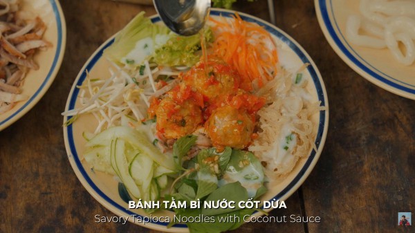 Chàng trai khiến nhiều người 'bụng réo' lúc nửa đêm  với các clip món ngon miền Tây