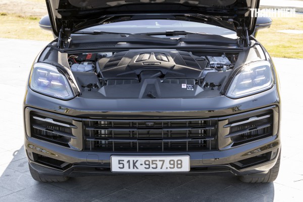 ‘Ghìm cương’ Porsche Cayenne e-hybrid giá gần 7 tỉ đồng: Nhanh, mạnh, ít ngốn xăng ‘Ghìm cương’ Porsche Cayenne e-hybrid giá gần 7 tỉ đồng: Nhanh, mạnh, ít ngốn xăng