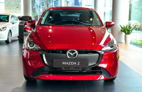 Ô tô sedan hạng B dưới 600 triệu: Mazda2 bám sát Toyota Vios, Hyundai Accent hụt hơi