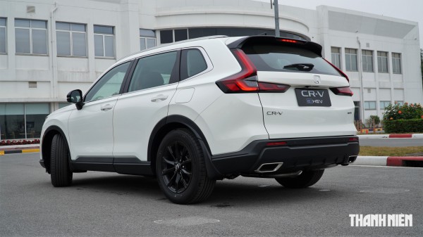 Vì sao xe hybrid 'sợ' trời nóng?