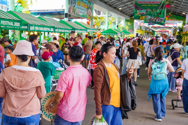 Lễ hội trái cây Nam bộ: Độc lạ món bò nướng từ 26 loại trái cây sắp trình làng Lễ hội trái cây Nam bộ: Độc lạ món bò nướng từ 26 loại trái cây sắp trình làng