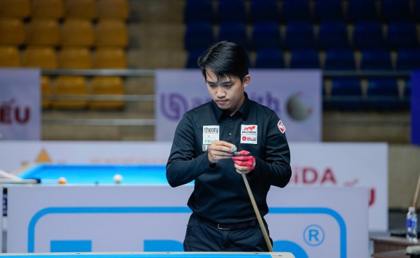 Billiards: Nguyễn Trần Thanh Tự thăng hoa với sê-ri 17 điểm, thẳng tiến vòng 16 World Cup