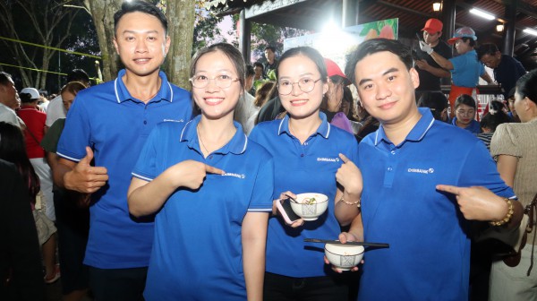 Lễ hội quả điều vàng Đồng Nai: Trăm món ăn từ điều miễn phí Lễ hội quả điều vàng Đồng Nai: Trăm món ăn từ điều miễn phí