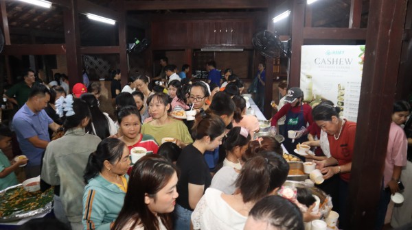 Lễ hội quả điều vàng Đồng Nai: Trăm món ăn từ điều miễn phí Lễ hội quả điều vàng Đồng Nai: Trăm món ăn từ điều miễn phí