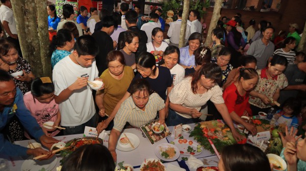 Lễ hội quả điều vàng Đồng Nai: Trăm món ăn từ điều miễn phí Lễ hội quả điều vàng Đồng Nai: Trăm món ăn từ điều miễn phí