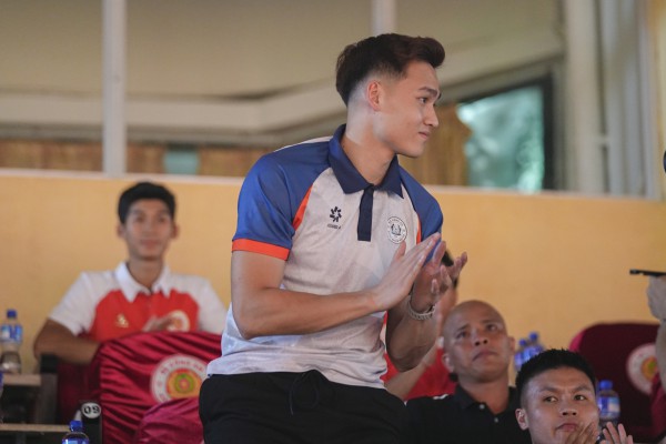 CLB CAHN có bước đi quan trọng, Quang Hải cùng Nguyễn Filip rạng rỡ có mặt