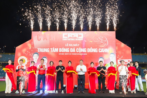 CLB CAHN có bước đi quan trọng, Quang Hải cùng Nguyễn Filip rạng rỡ có mặt