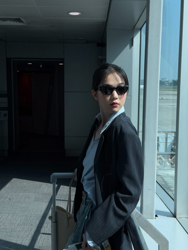 Ngọc Trinh không còn thích sexy mà chuyển sang phong cách teen girl năng động Ngọc Trinh không còn thích sexy mà chuyển sang phong cách teen girl năng động