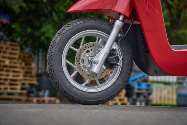 Xe máy điện Dat Bike Era vừa tung ra thị trường có gì đáng giá?