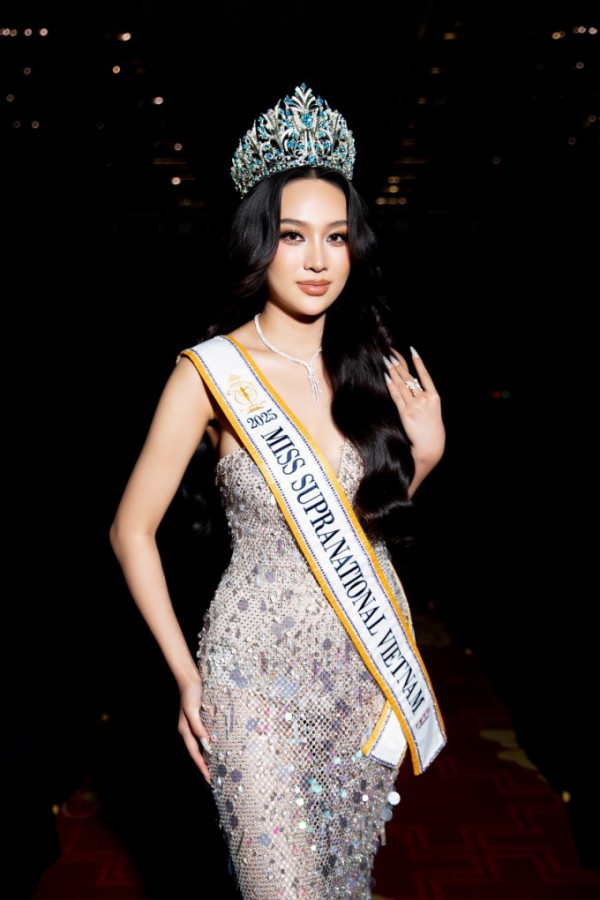 2 nàng hậu Kỳ Duyên: Trùng tên gọi, ngược phong cách 2 nàng hậu Kỳ Duyên: Trùng tên gọi, ngược phong cách