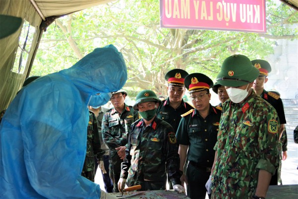 Lấy mẫu, số hóa thông tin hài cốt liệt sĩ tại Nghĩa trang liệt sĩ quốc gia Trường Sơn