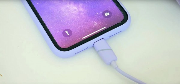 Apple nói gì về việc dùng sạc 100W cho iPhone?