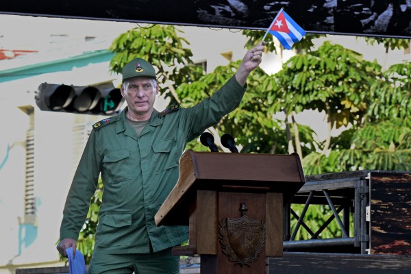 Chủ tịch Cuba khẳng định quyền tự vệ của đất nước