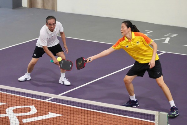 Cựu sao bóng chuyền Ngọc Hoa, Kim Huệ bùng cháy tại giải pickleball Bình Điền Open 2026